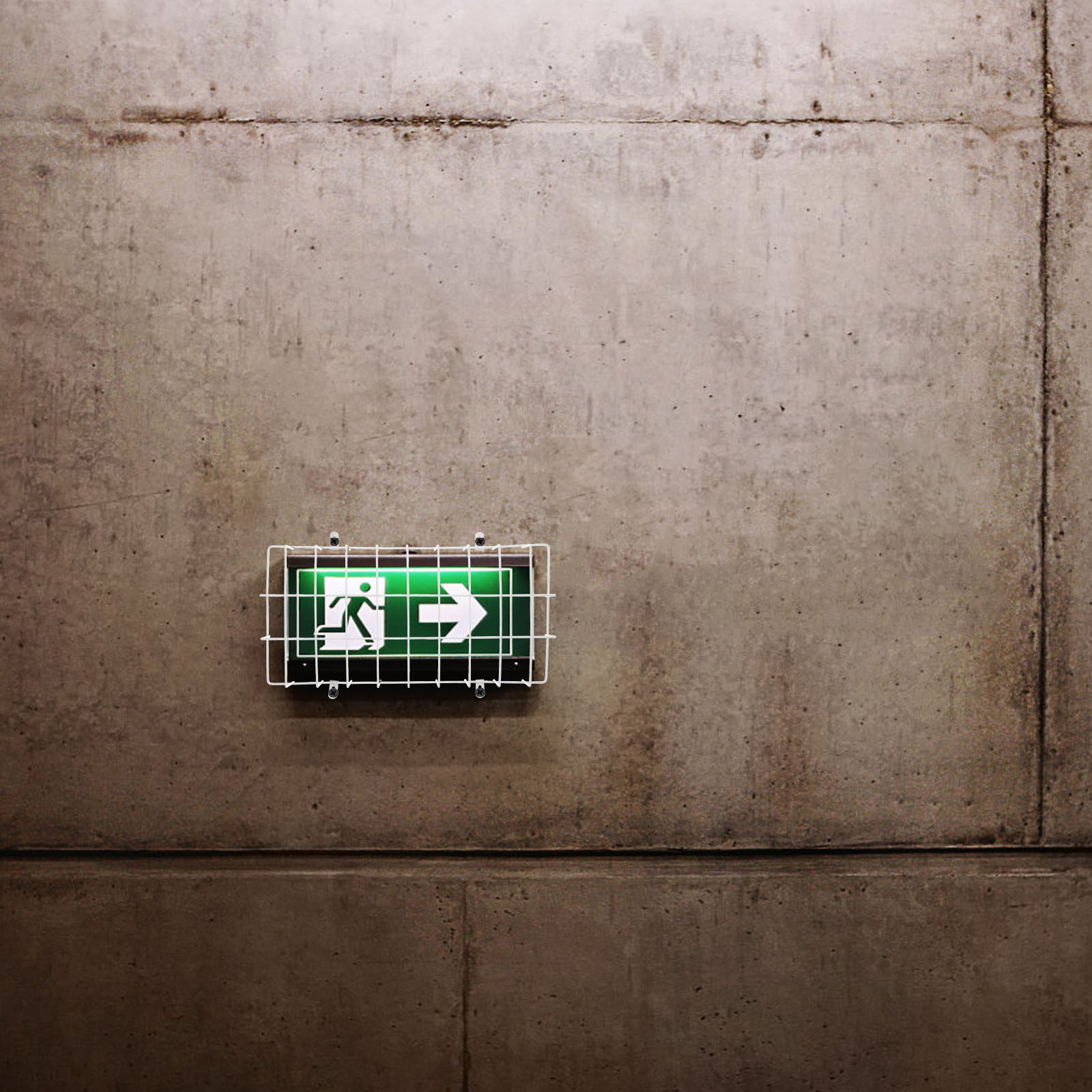 Heavy Duty Metal Exit Sign Pro - Emergency Exit Sign 리뷰 및 가격
